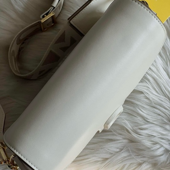 Marc Jacobs Saddle Bag - Picture 10 of 11